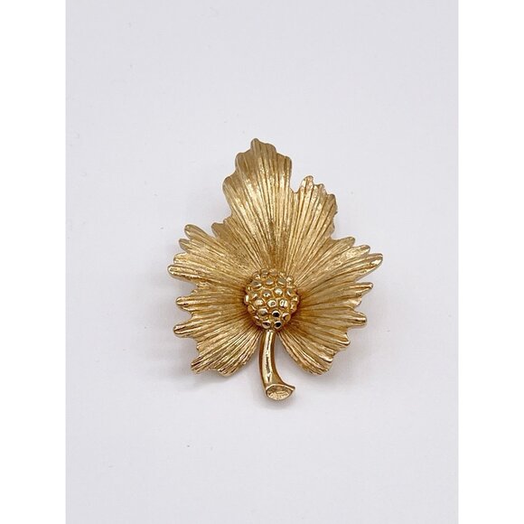 Vintage Monet Gold Tone Flower Leaf Brooch – Textured Dimensional Floral Pin - Picture 1 of 9